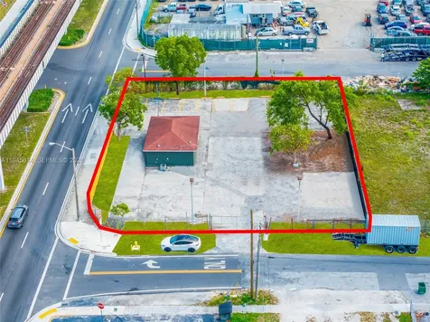 6801 NW 27th Avenue Miami FL 33147