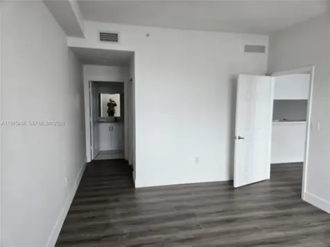 275 NE 18th Street Miami FL 33132