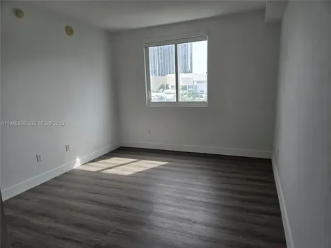 275 NE 18th Street Miami FL 33132