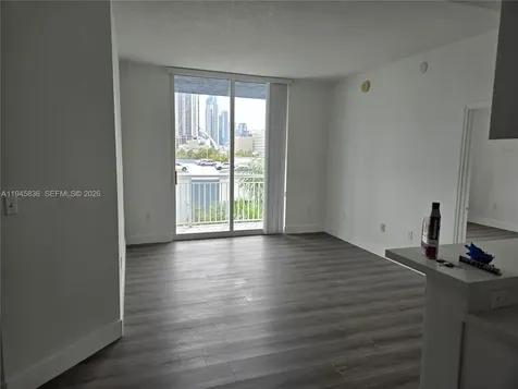 275 NE 18th Street Miami FL 33132