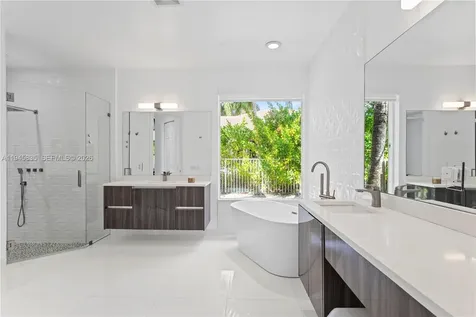 1499 Victoria Isle Drive Weston FL 33327