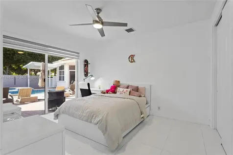 1499 Victoria Isle Drive Weston FL 33327
