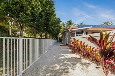 1499 Victoria Isle Drive Weston FL 33327