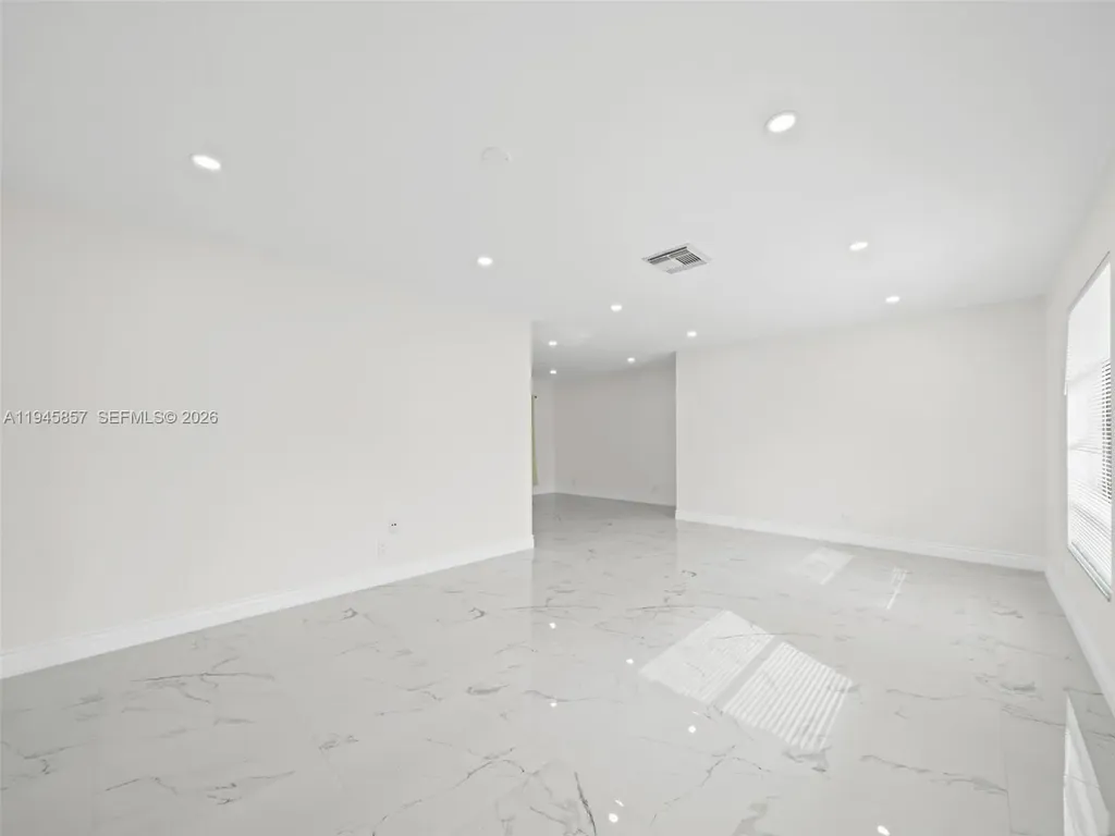 10251 NW 39th Court Coral Springs FL 33065
