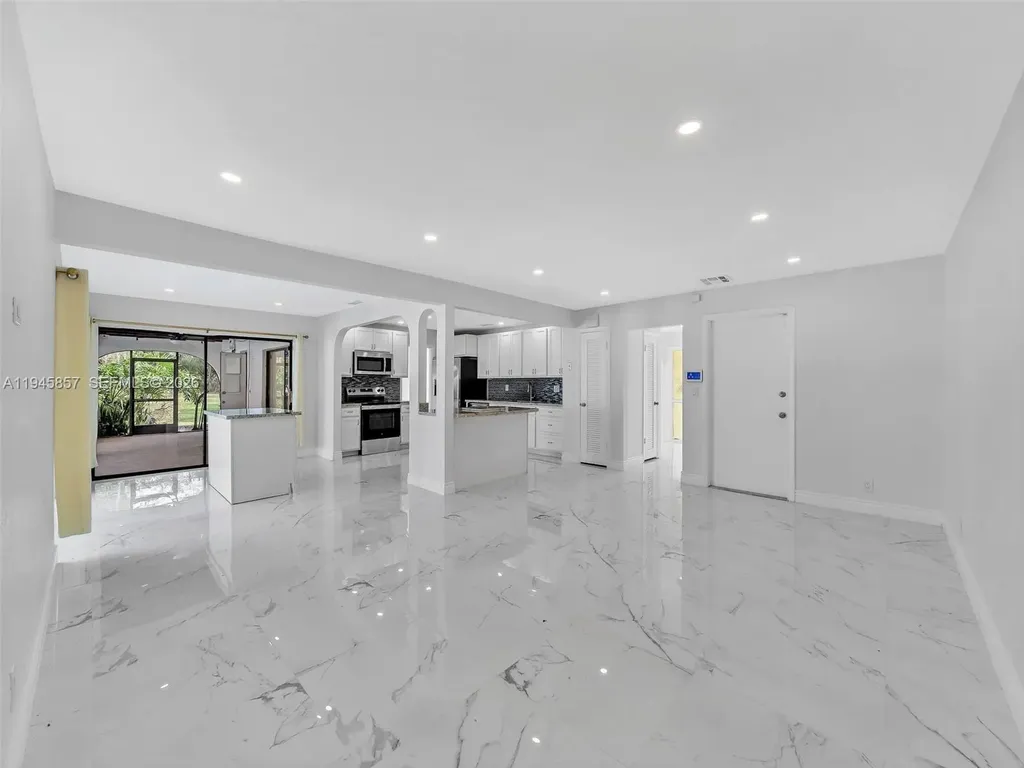 10251 NW 39th Court Coral Springs FL 33065