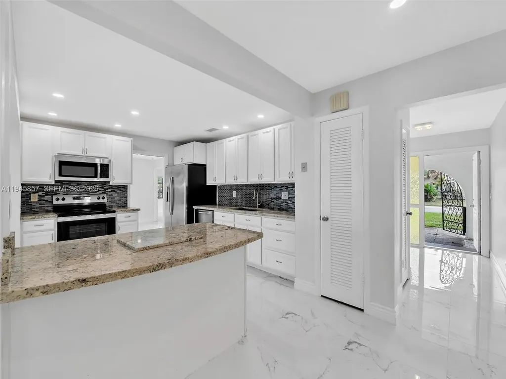 10251 NW 39th Court Coral Springs FL 33065