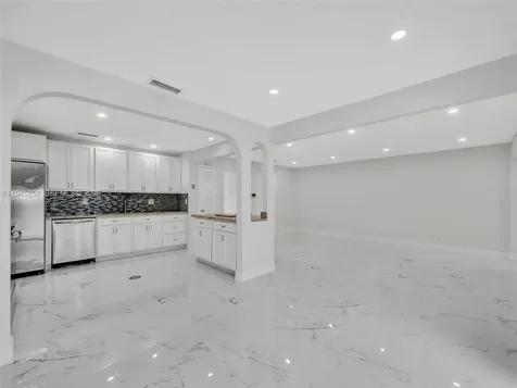 10251 NW 39th Court Coral Springs FL 33065