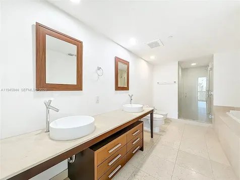 475 Brickell Avenue Miami FL 33131
