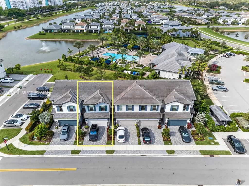 4409 W Appleton Circle W Oakland Park FL 33309