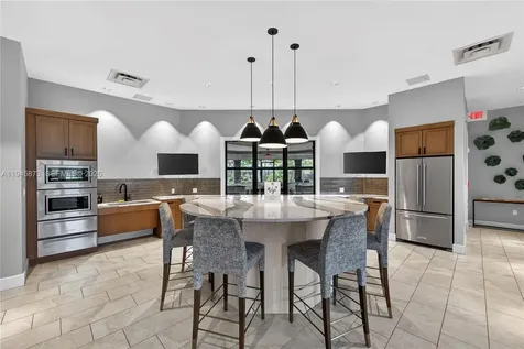 4409 W Appleton Circle W Oakland Park FL 33309