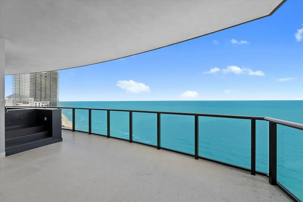 18555 Collins Avenue Sunny Isles Beach FL 33160