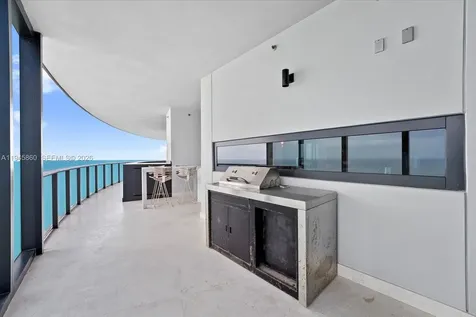 18555 Collins Avenue Sunny Isles Beach FL 33160