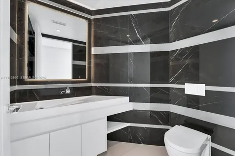 17975 Collins Avenue Sunny Isles Beach FL 33160