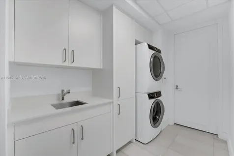 17975 Collins Avenue Sunny Isles Beach FL 33160