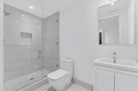 17975 Collins Avenue Sunny Isles Beach FL 33160
