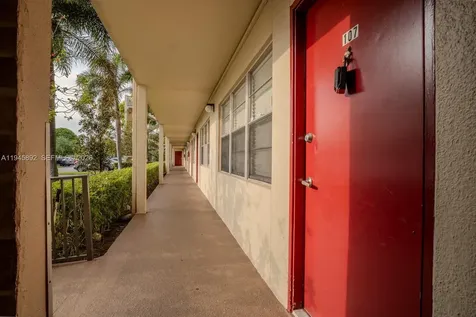 1551 SW 135th Terrace Pembroke Pines FL 33027