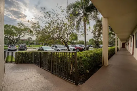 1551 SW 135th Terrace Pembroke Pines FL 33027