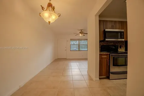 1551 SW 135th Terrace Pembroke Pines FL 33027