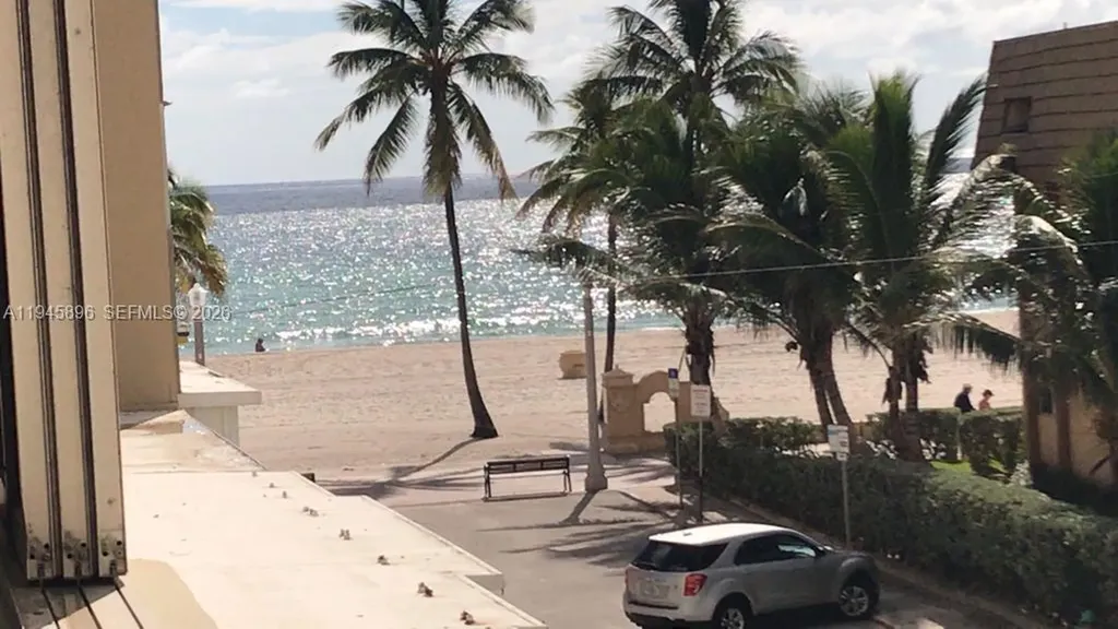 320 S Surf Road Hollywood FL 33019
