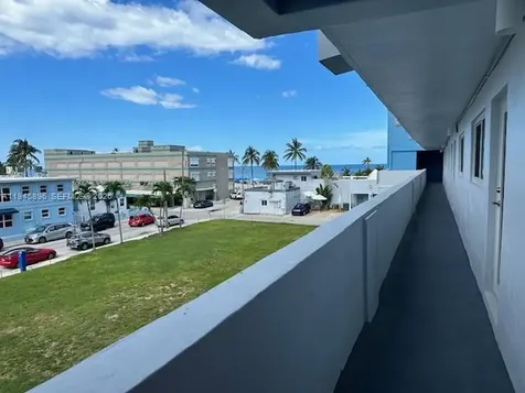320 S Surf Road Hollywood FL 33019