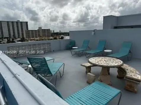 320 S Surf Road Hollywood FL 33019