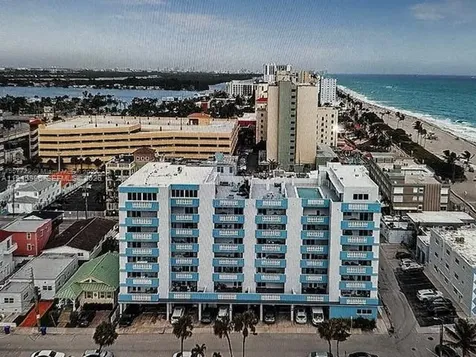 320 S Surf Road Hollywood FL 33019