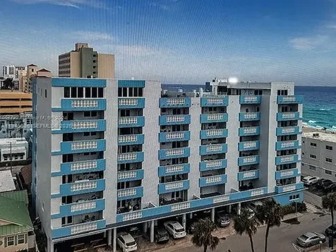 320 S Surf Road Hollywood FL 33019