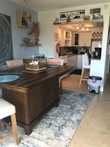 320 S Surf Road Hollywood FL 33019