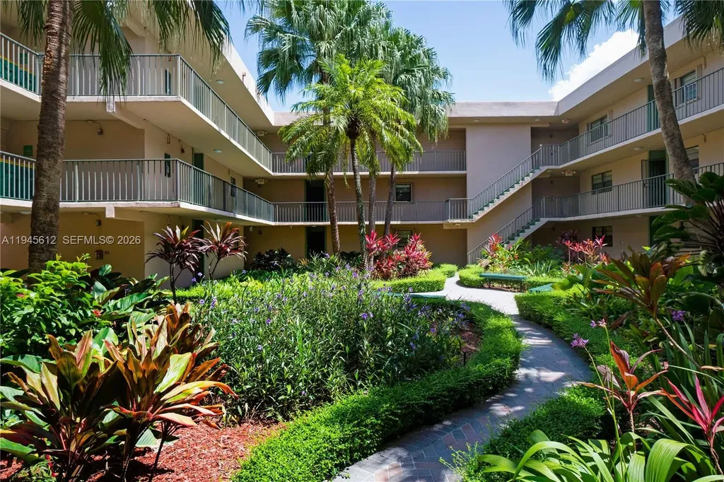 10525 SW 112th Avenue Miami FL 33176