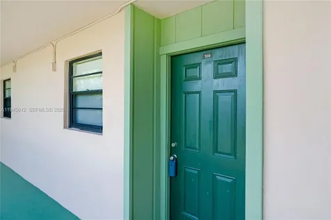 10525 SW 112th Avenue Miami FL 33176