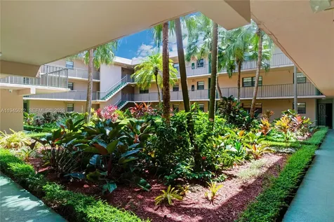 10525 SW 112th Avenue Miami FL 33176