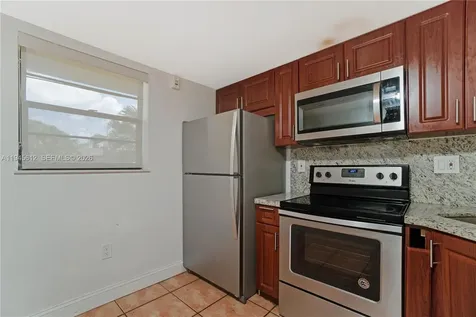 10525 SW 112th Avenue Miami FL 33176