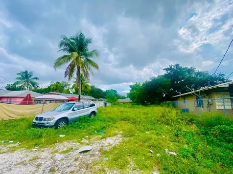 6238 NW 1st Avenue Miami FL 33150