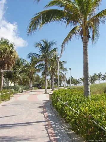 100 Lincoln Road Miami Beach FL 33139