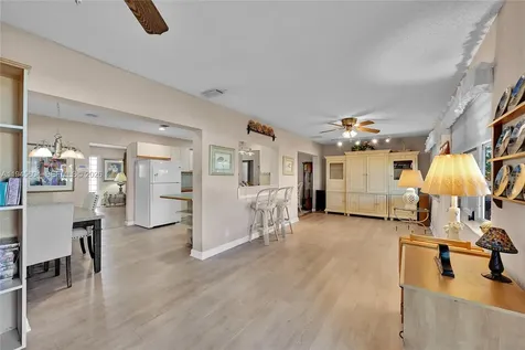 7109 NW 75th Street Tamarac FL 33321