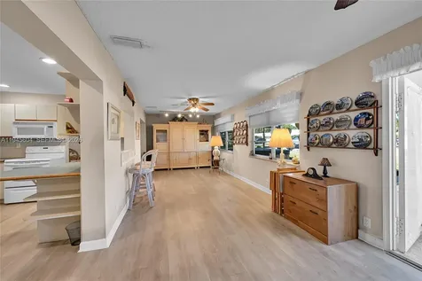 7109 NW 75th Street Tamarac FL 33321