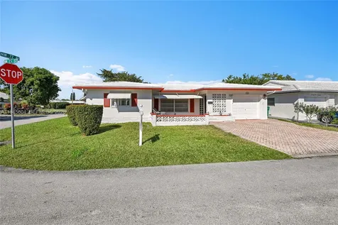 7109 NW 75th Street Tamarac FL 33321