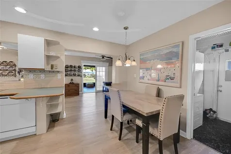 7109 NW 75th Street Tamarac FL 33321