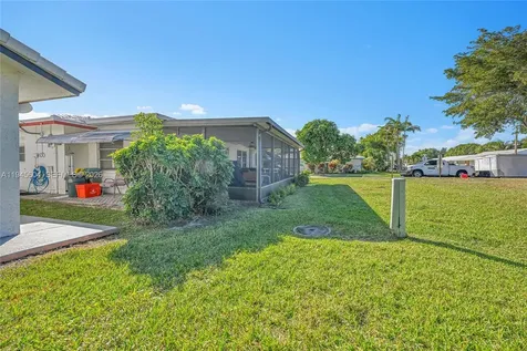 7109 NW 75th Street Tamarac FL 33321