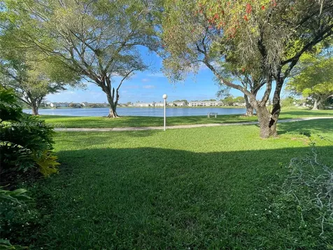 3457 NW 44th Street Oakland Park FL 33309