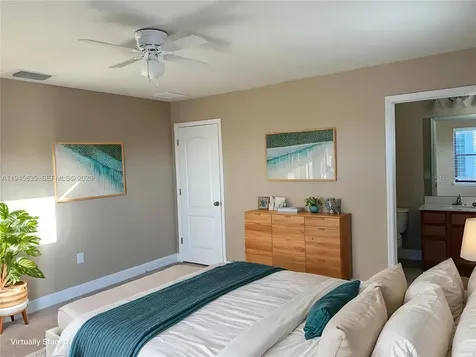 11016 Tahiti Isle Lane Other City - In The State Of Florida FL 33647