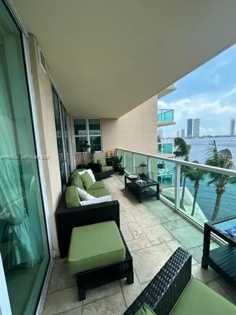 3330 NE 190 Street Aventura FL 33180