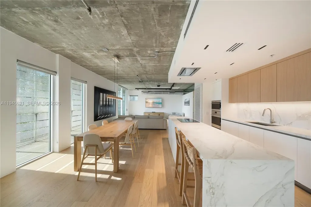 1700 Meridian Avenue Miami Beach FL 33139