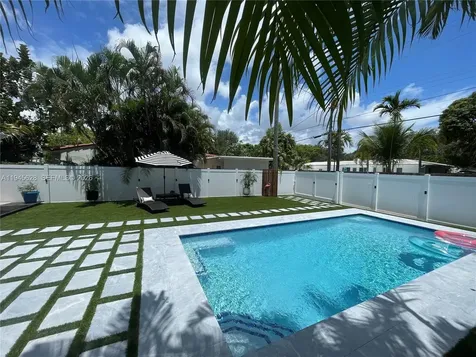 1551 Madison Street Hollywood FL 33020