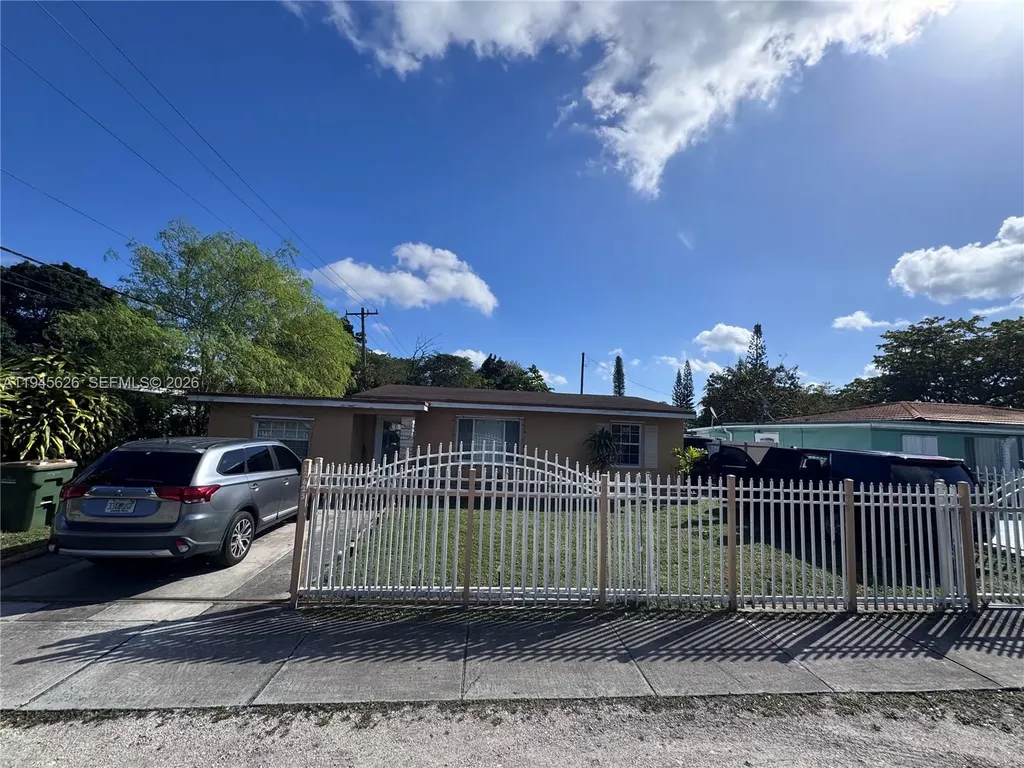 12625 NW 1st Court North Miami FL 33168