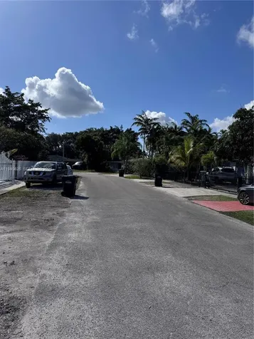 12625 NW 1st Court North Miami FL 33168