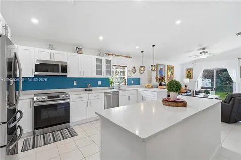 20494 SW 5th Street Pembroke Pines FL 33029