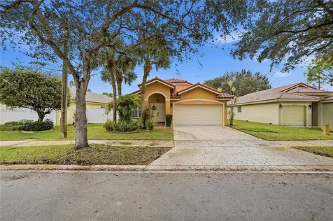 20494 SW 5th Street Pembroke Pines FL 33029