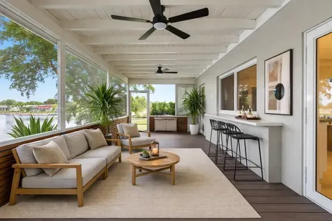 5805 NW 72nd Avenue Tamarac FL 33321-6039