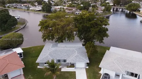 5805 NW 72nd Avenue Tamarac FL 33321-6039